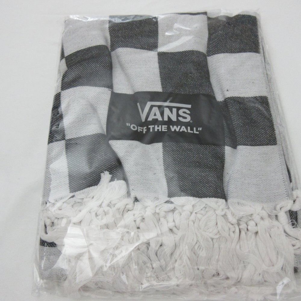 Vans Family Checkerboard Off The Wall Premium Cotton Throw Blanket Black White - Picture 2 of 3